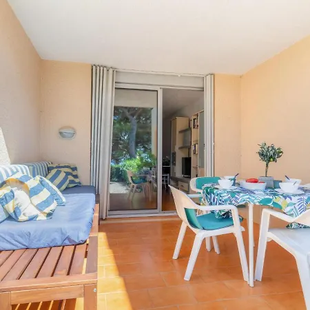 Les Coteaux De La Nartelle-28 By Interhome דירה *